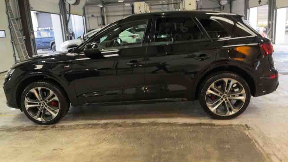 More views of Audi Q5