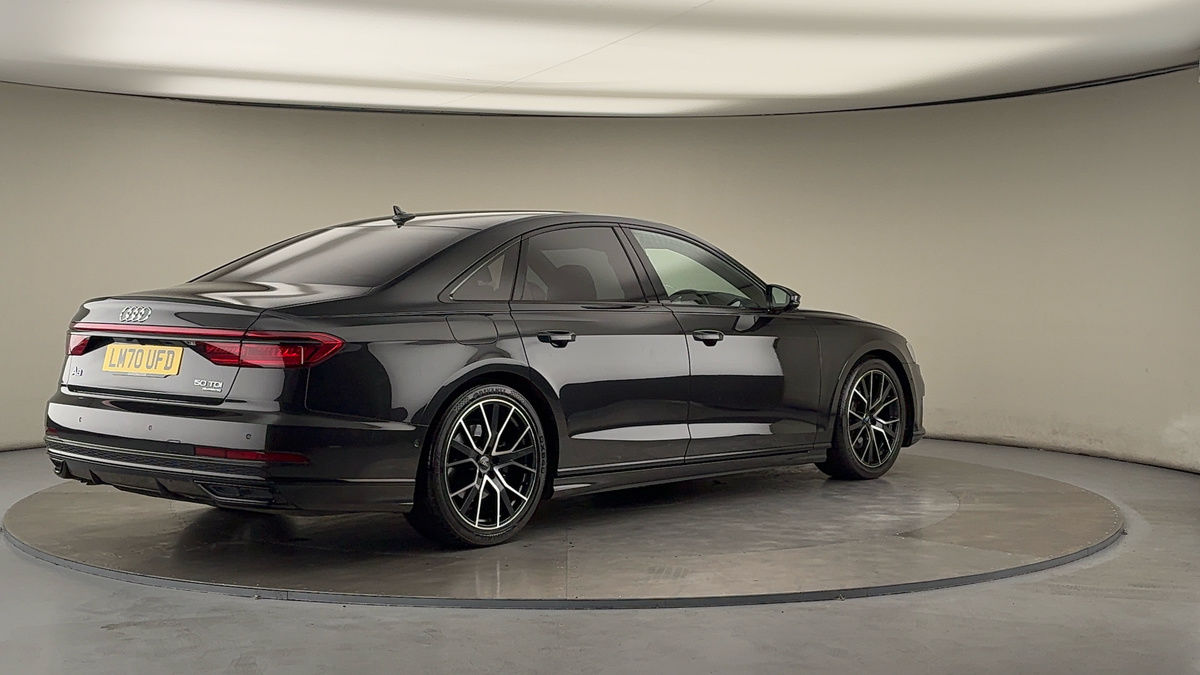 Audi A8 Image 27