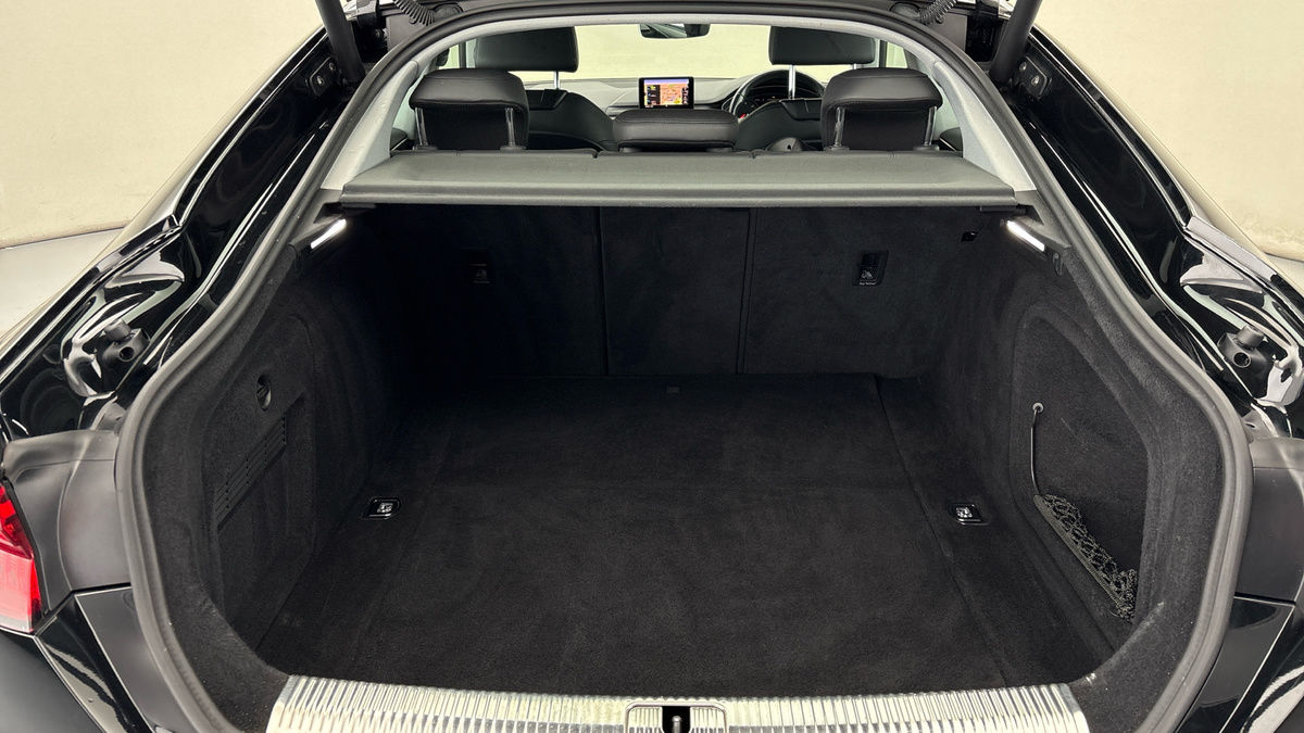 Audi A5 Image 11