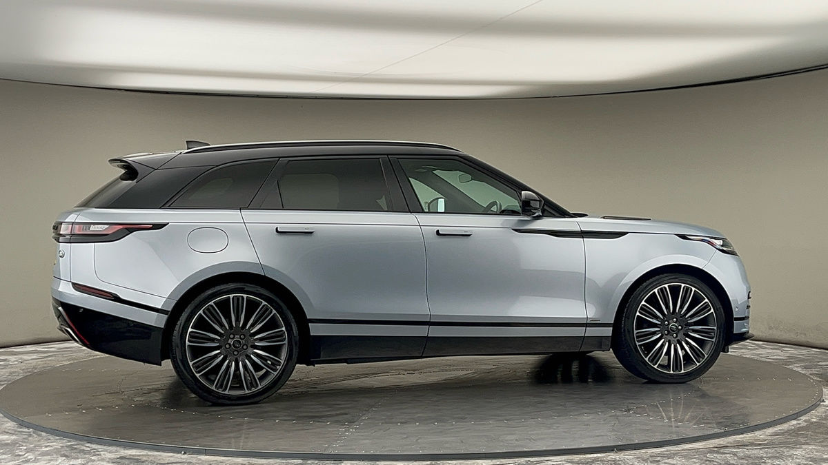 More views of Land Rover Range Rover Velar