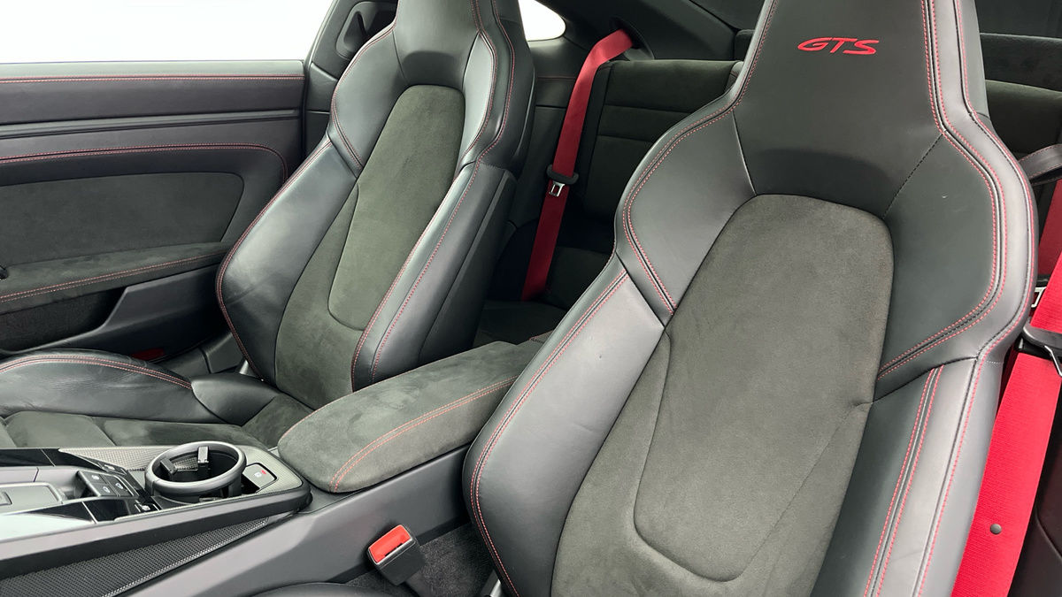 Porsche 911 Image 7