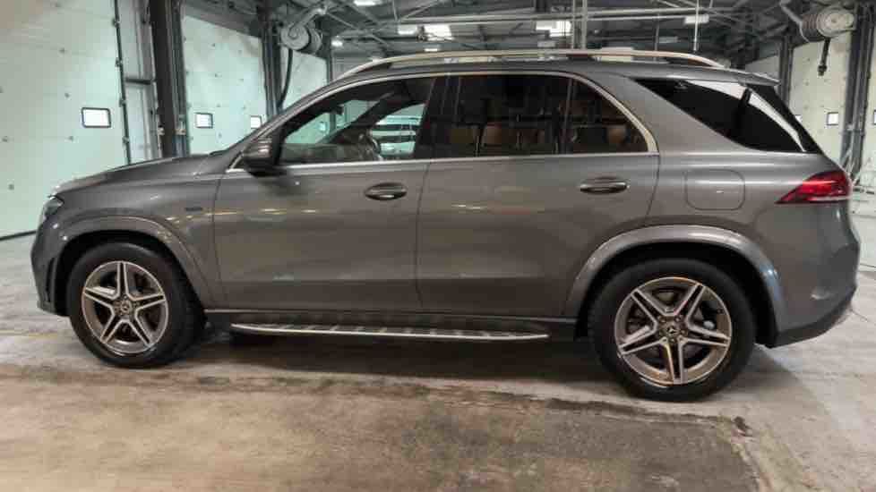 More views of Mercedes-Benz GLE