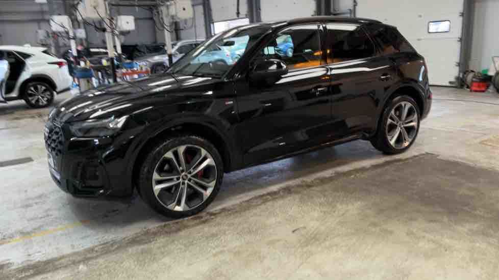 More views of Audi Q5