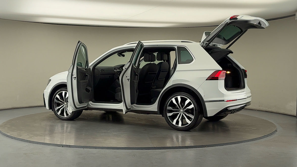 More views of Volkswagen Tiguan