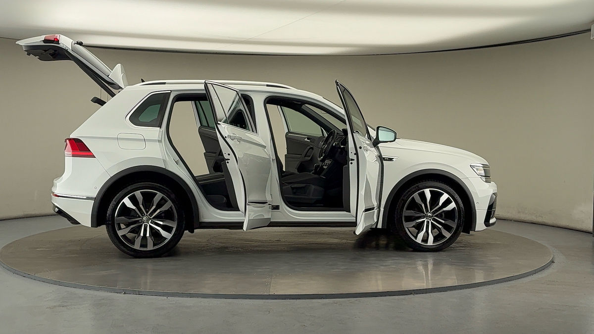 More views of Volkswagen Tiguan
