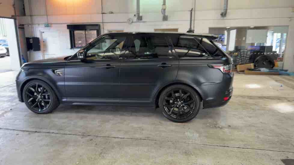 More views of Land Rover Range Rover Sport