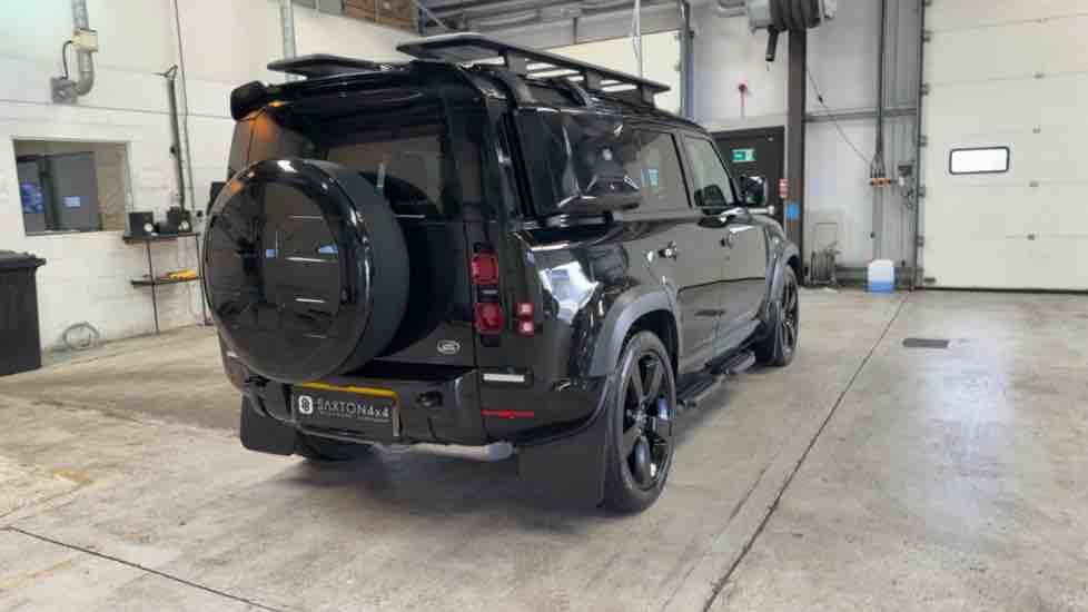 More views of Land Rover Defender 110