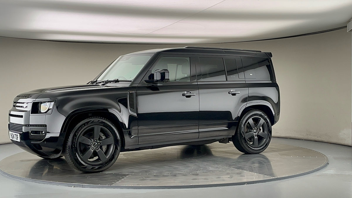 More views of Land Rover Defender 110