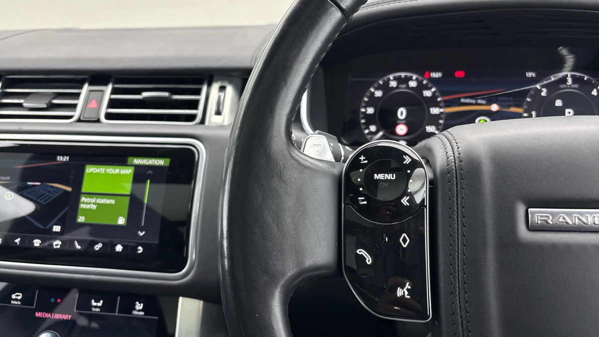 Land Rover Range Rover Image 13