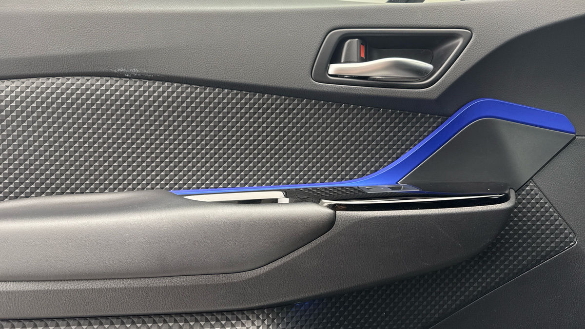 Toyota C-HR Image 17