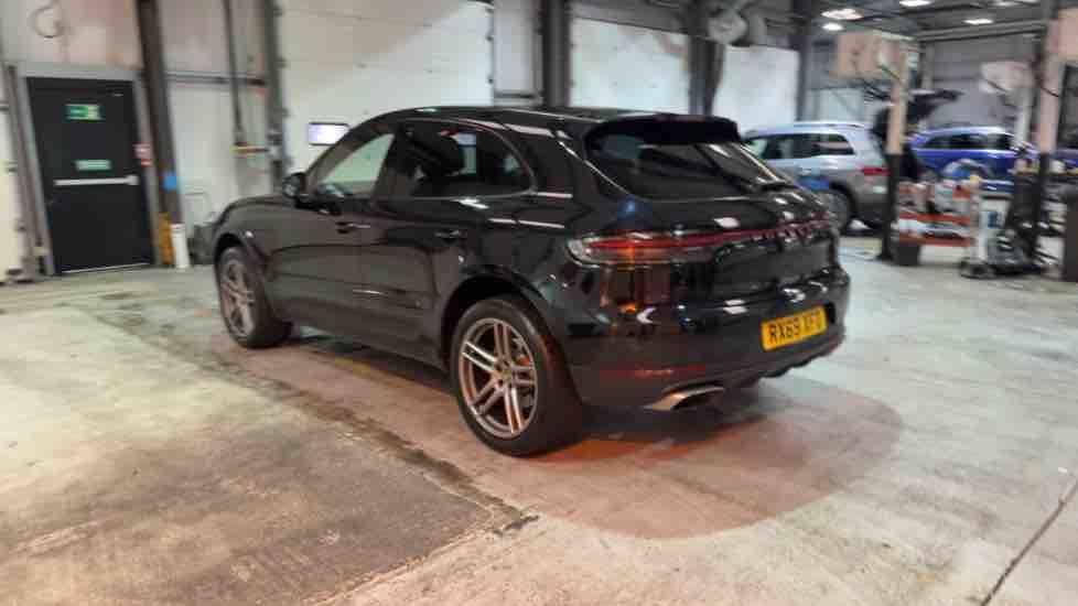 More views of Porsche Macan
