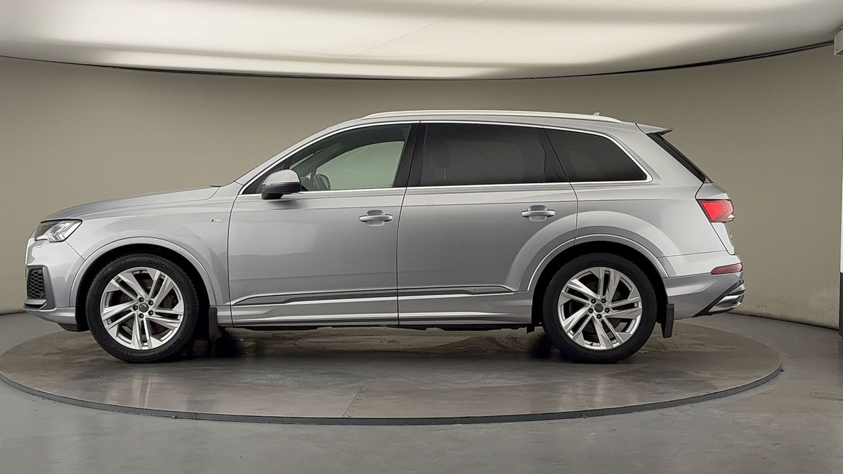 Audi Q7 Image 15