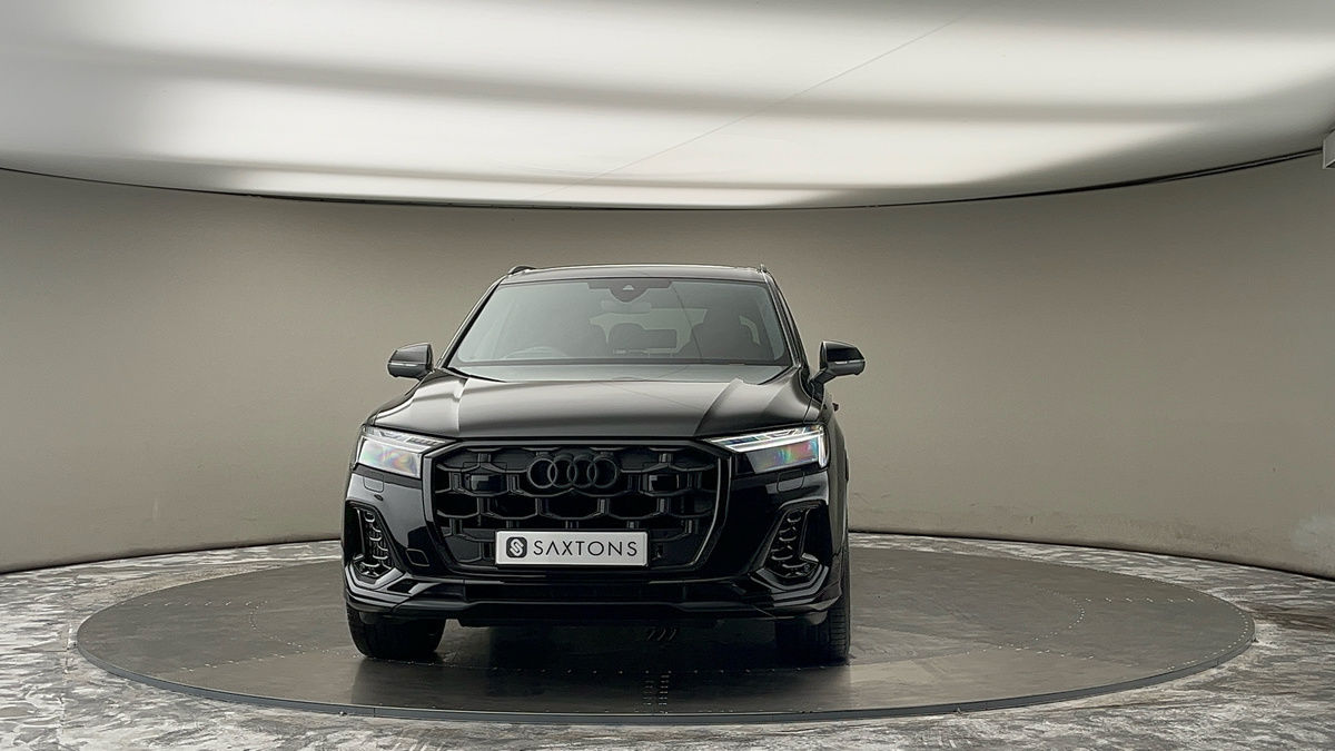 Audi SQ7 Image 3