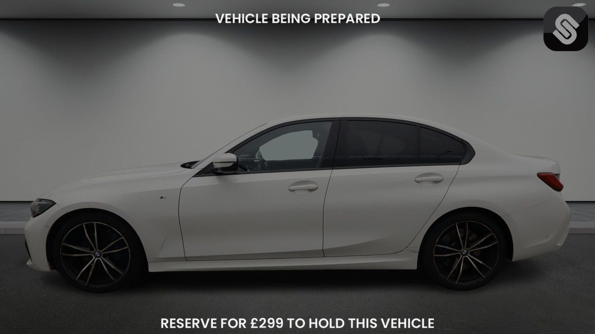 BMW 3 Series Image 6