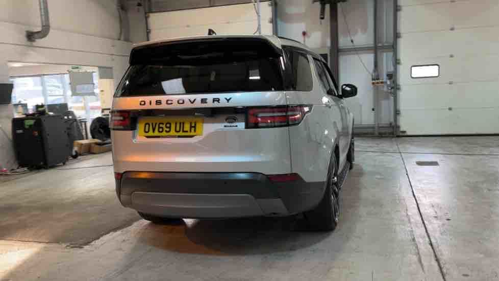 More views of Land Rover Discovery