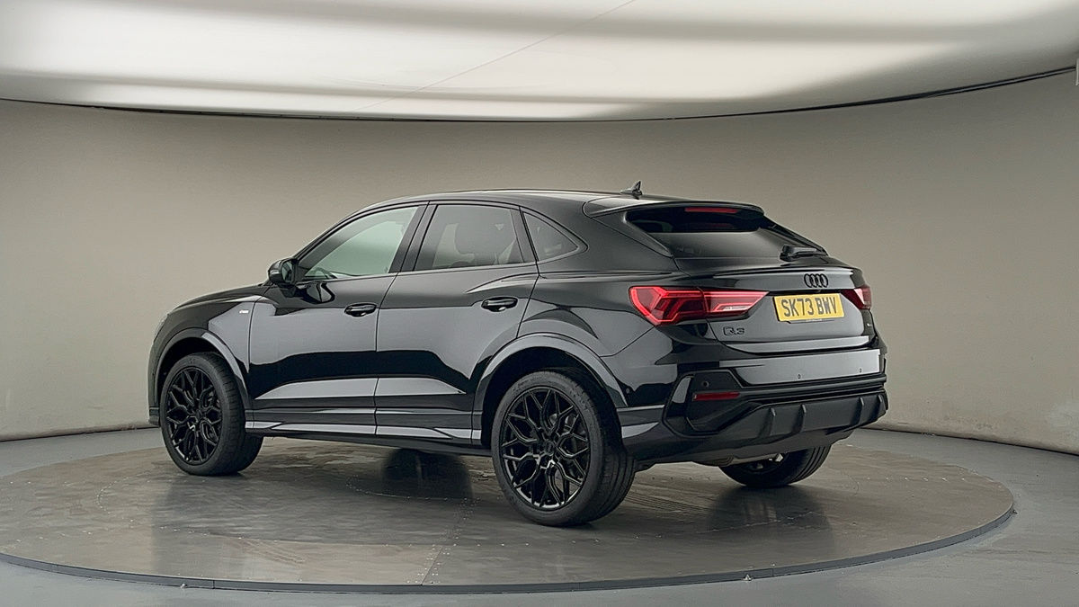 More views of Audi Q3