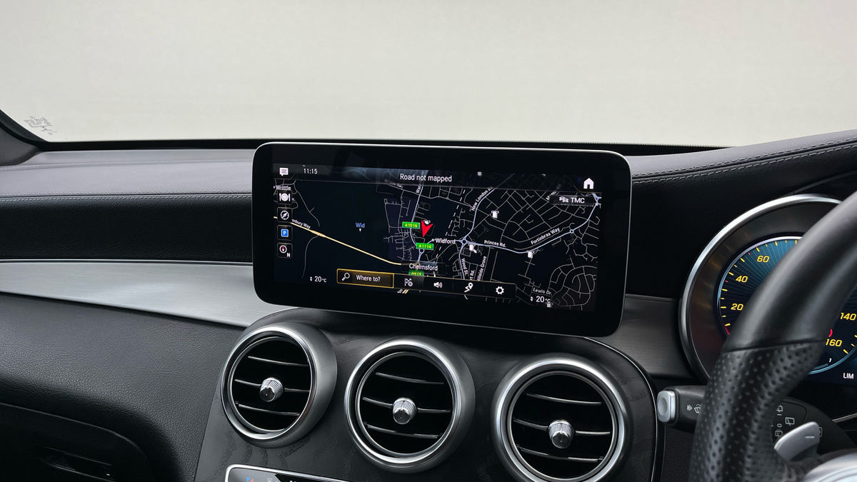 Mercedes-Benz GLC Image 17