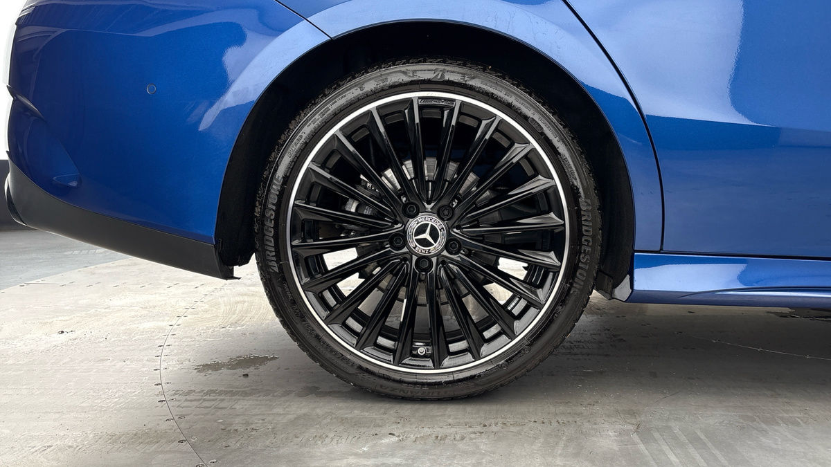 Mercedes-Benz CLA Image 10