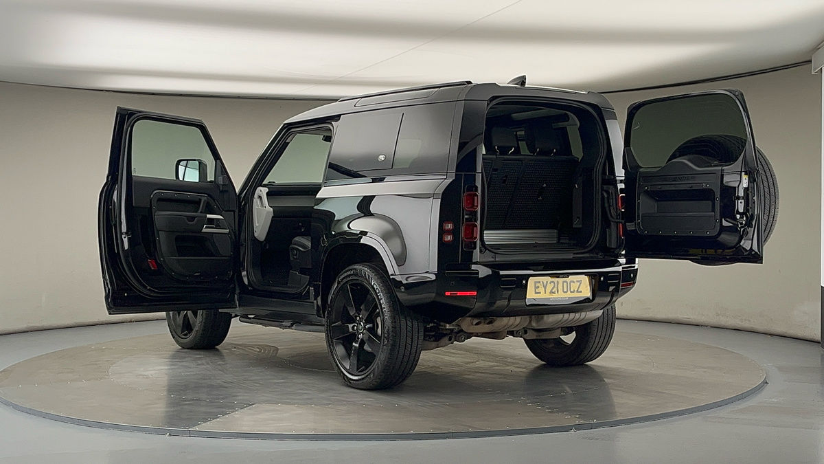 Land Rover Defender 90 Image 23