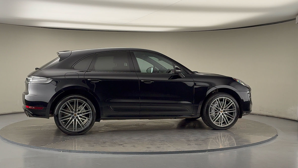 More views of Porsche Macan