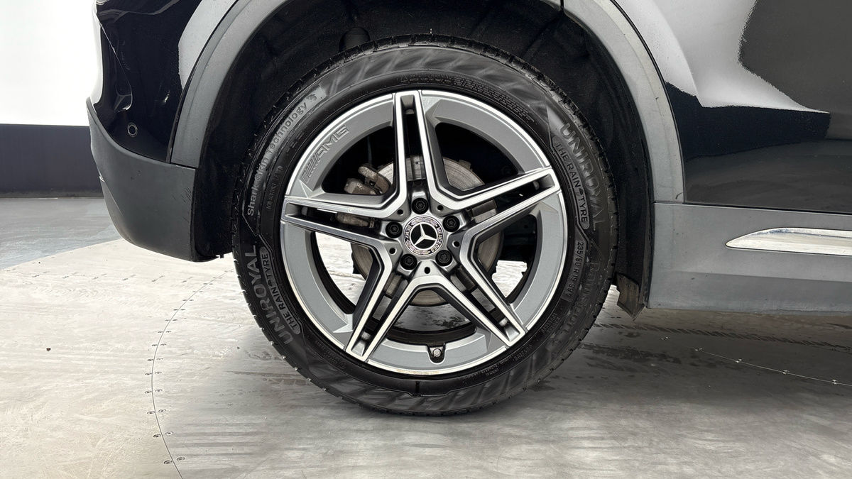 Mercedes-Benz GLA Image 10