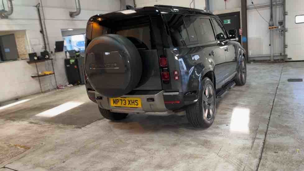 More views of Land Rover Defender 110