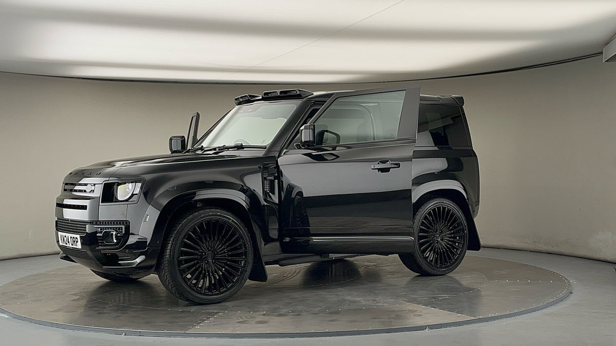 More views of Land Rover Defender 90