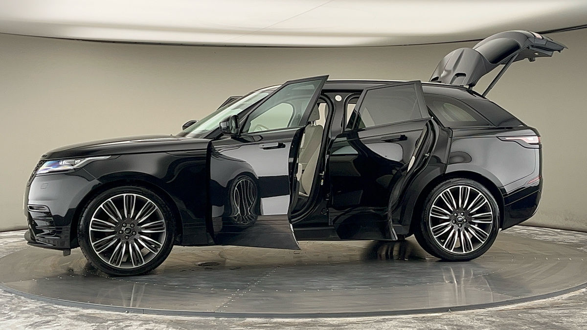 More views of Land Rover Range Rover Velar
