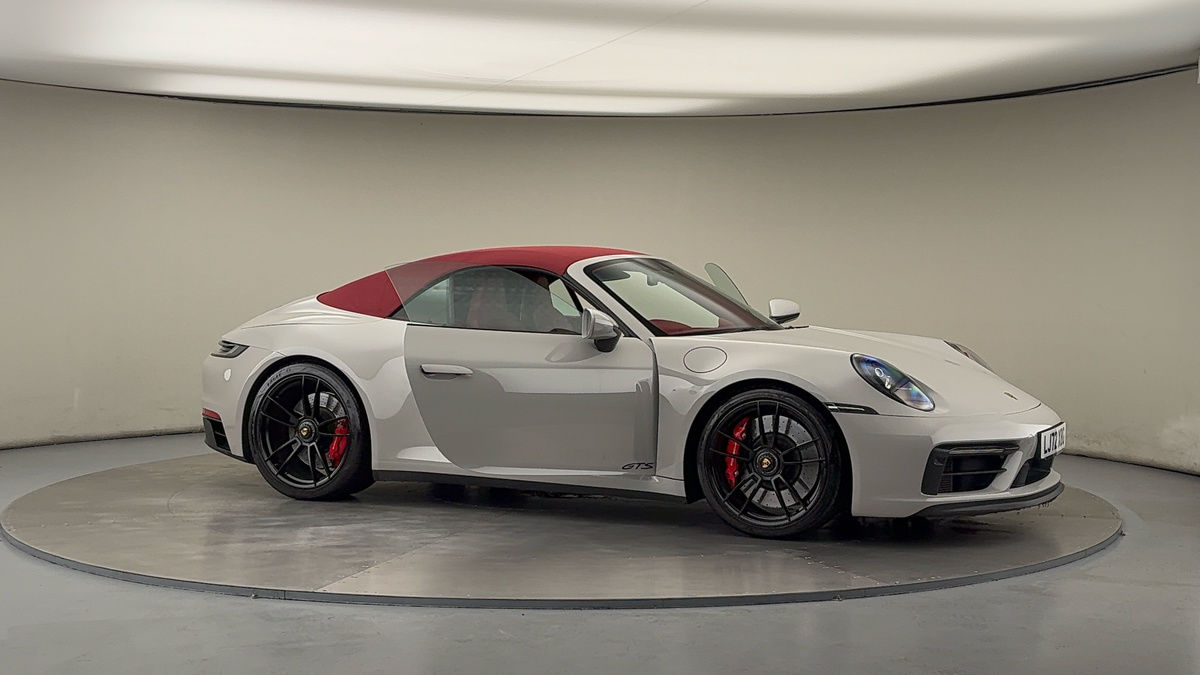 More views of Porsche 911