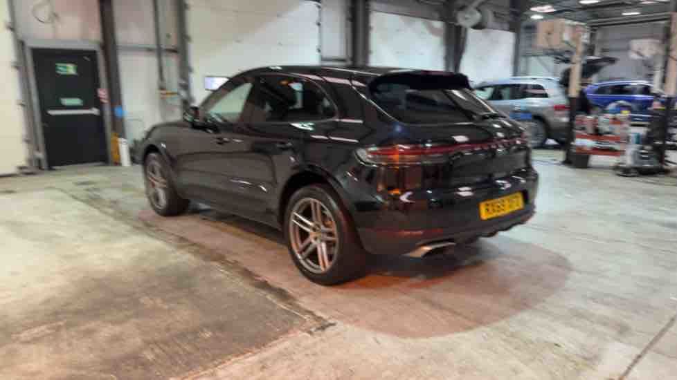 More views of Porsche Macan