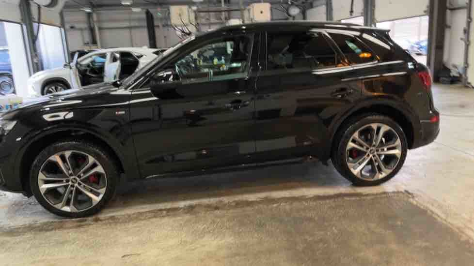 More views of Audi Q5