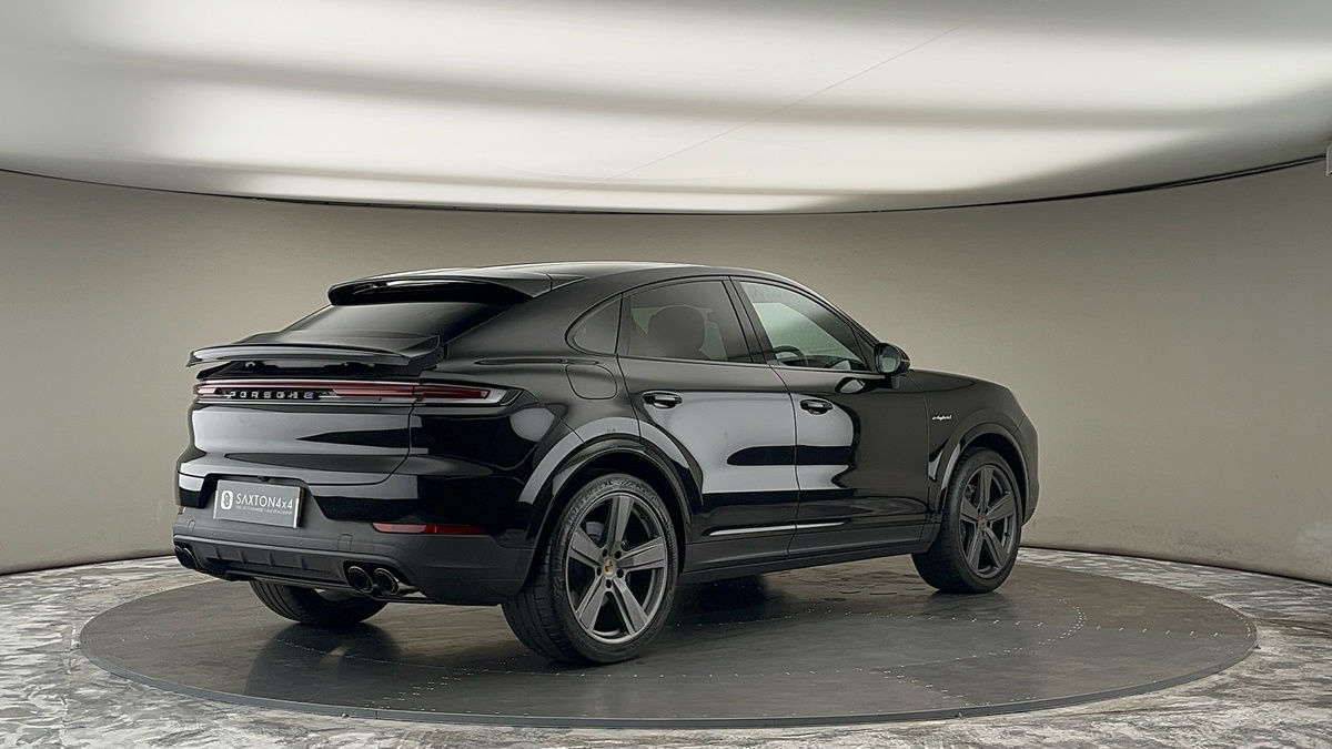 Porsche Cayenne Image 23