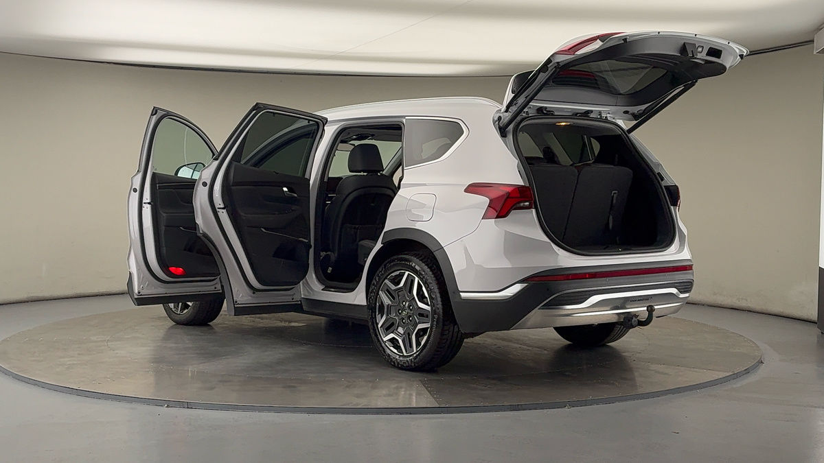 More views of Hyundai Santa Fe