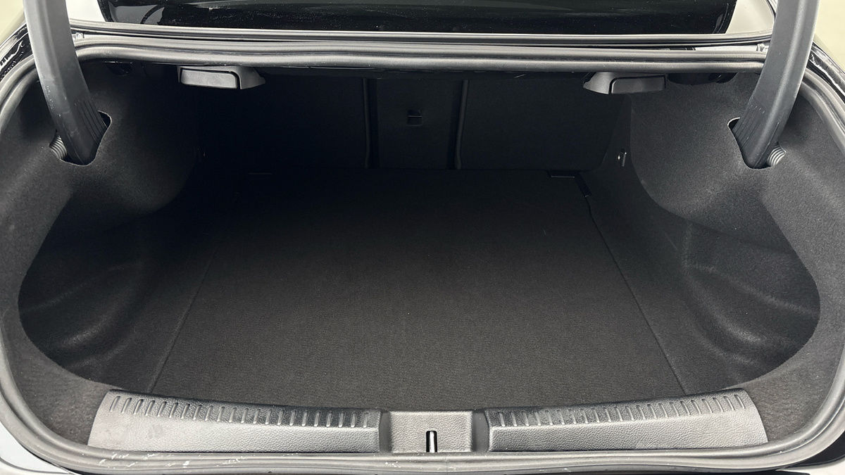Mercedes-Benz CLA Image 11