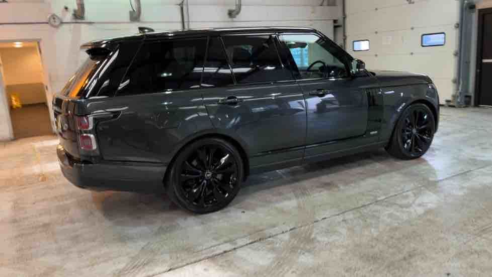 More views of Land Rover Range Rover