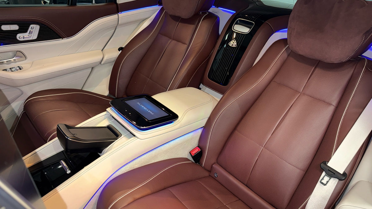 Mercedes-Benz Maybach GLS Image 8