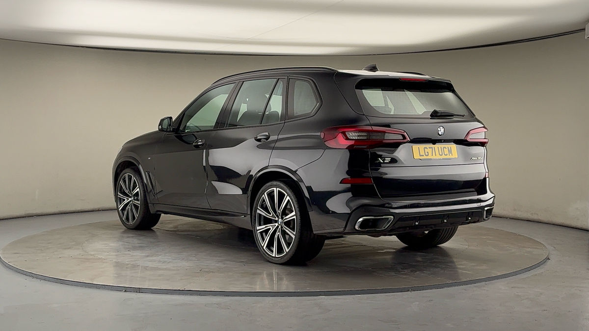 BMW X5 Image 2