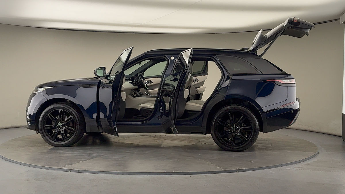 More views of Land Rover Range Rover Velar