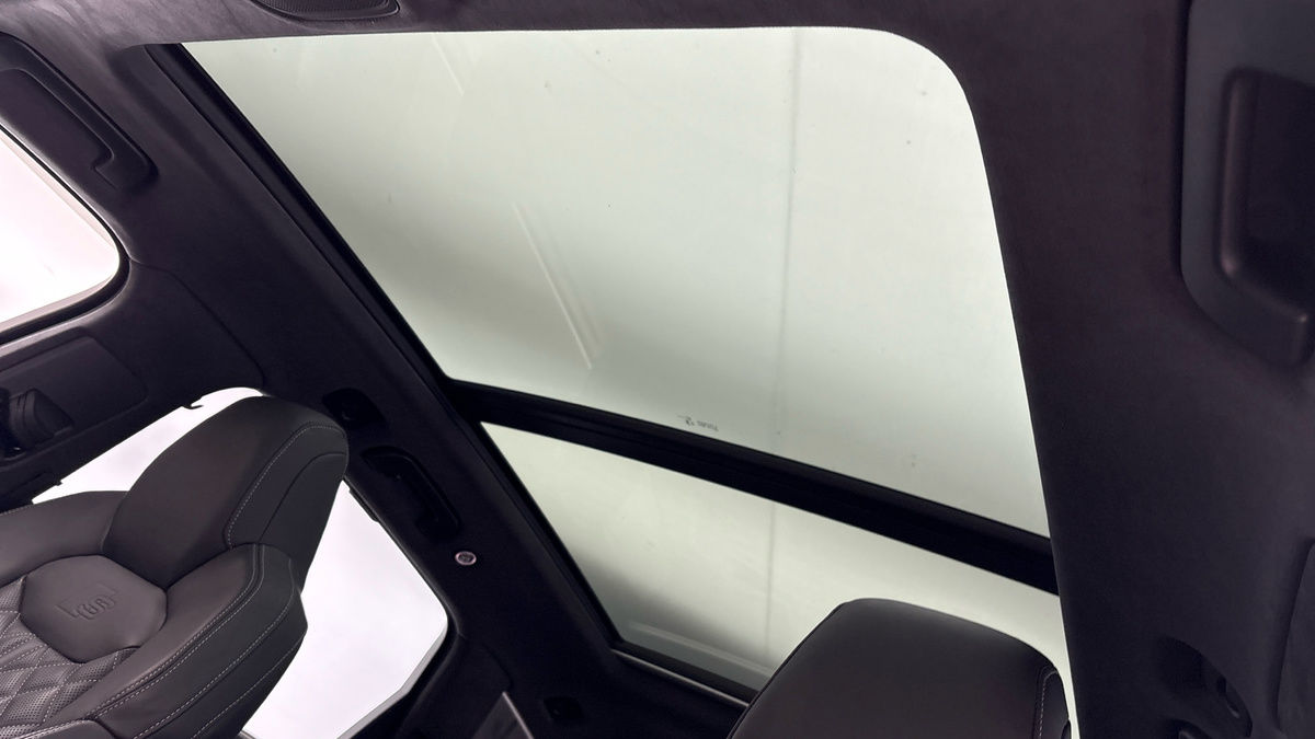 Audi Q7 Image 6