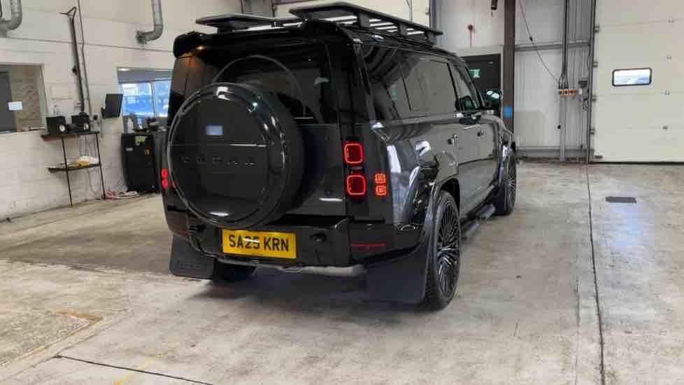 More views of Land Rover Defender 110