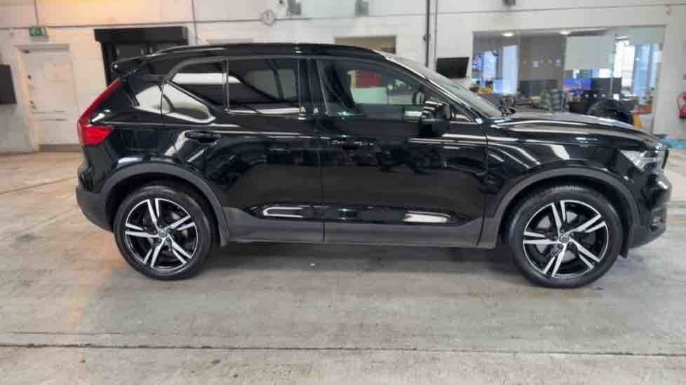 More views of Volvo XC40