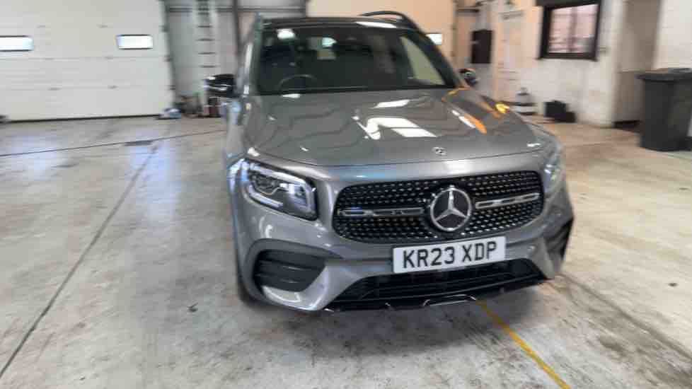 More views of Mercedes-Benz GLB