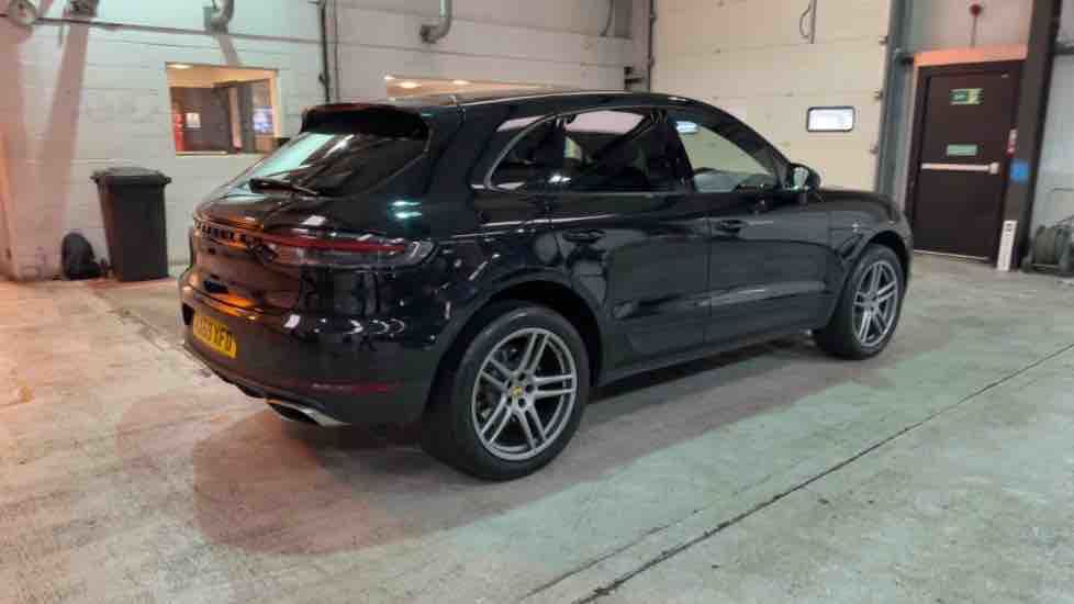 More views of Porsche Macan