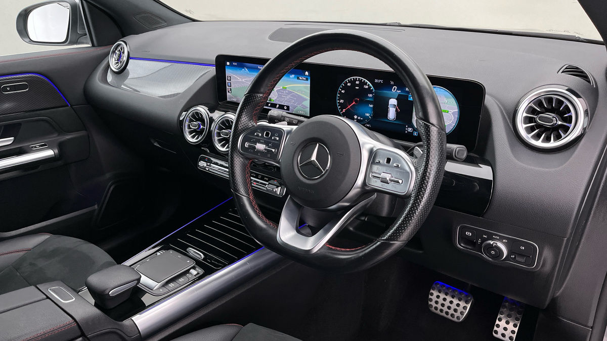 Mercedes-Benz GLA Image 5