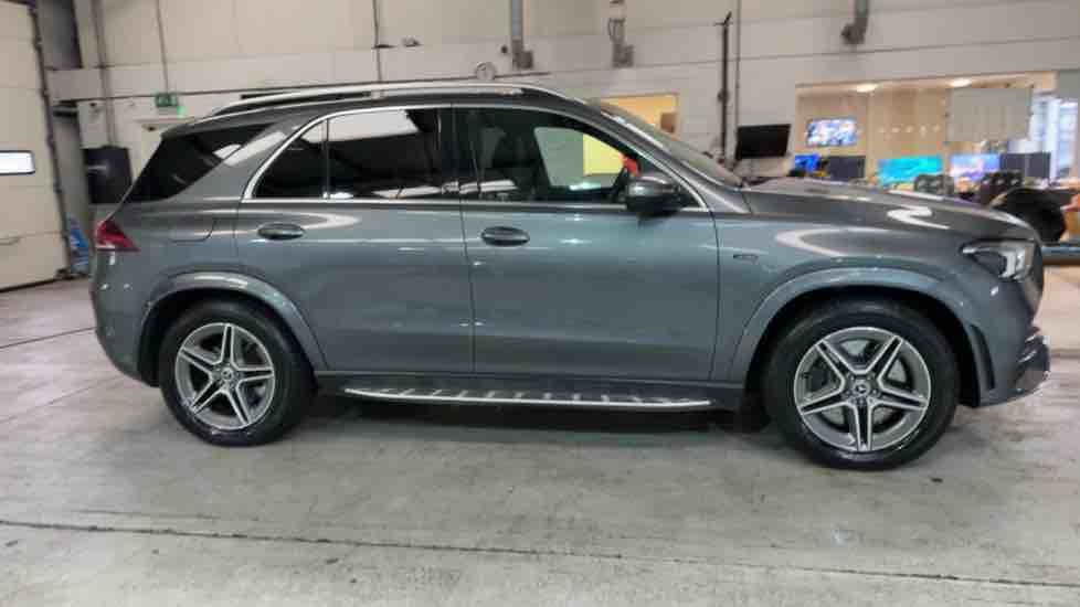 More views of Mercedes-Benz GLE