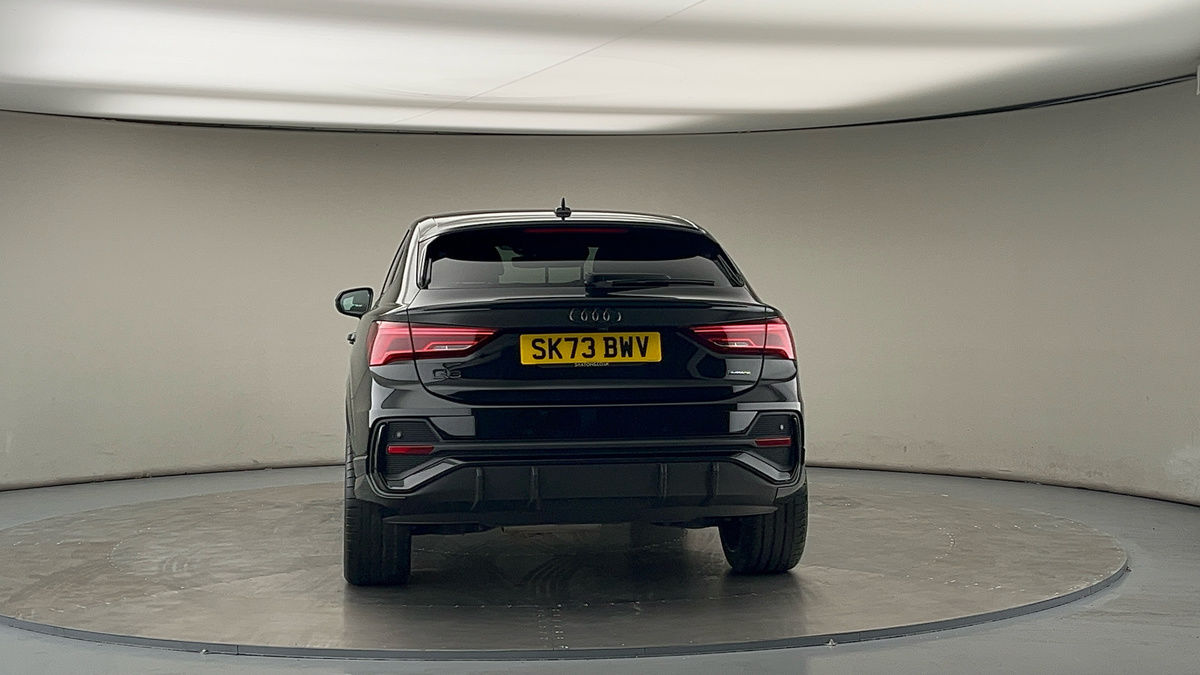 More views of Audi Q3