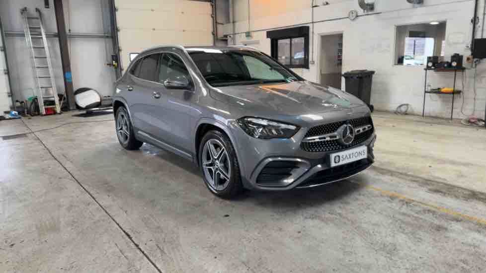 More views of Mercedes-Benz GLA