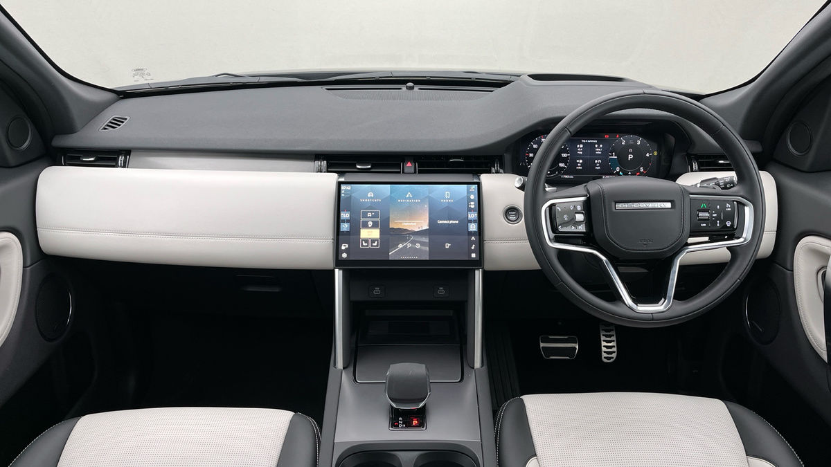 Land Rover Discovery Sport Image 12