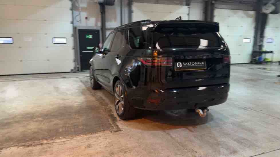 More views of Land Rover Discovery