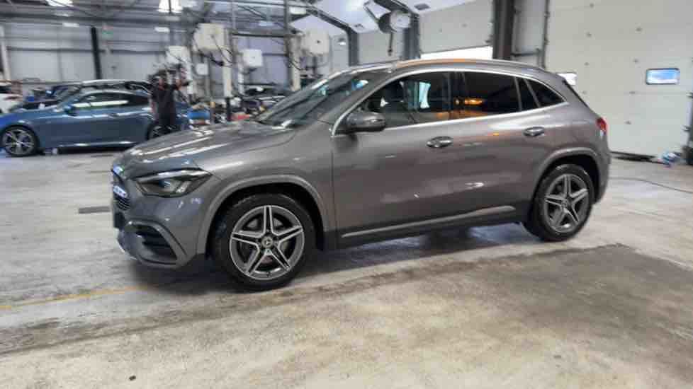 More views of Mercedes-Benz GLA